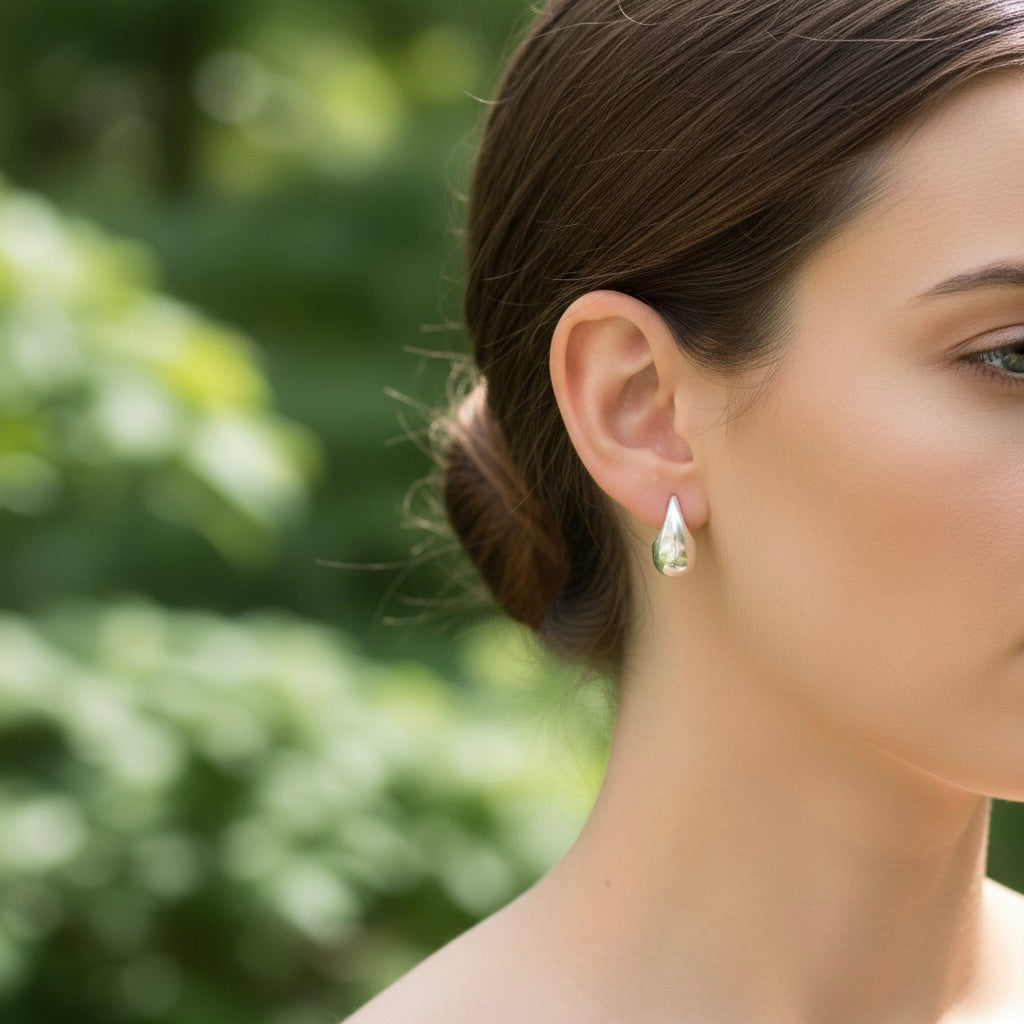Sterling Silver 925 Teardrop Stud Earrings "Pebble"