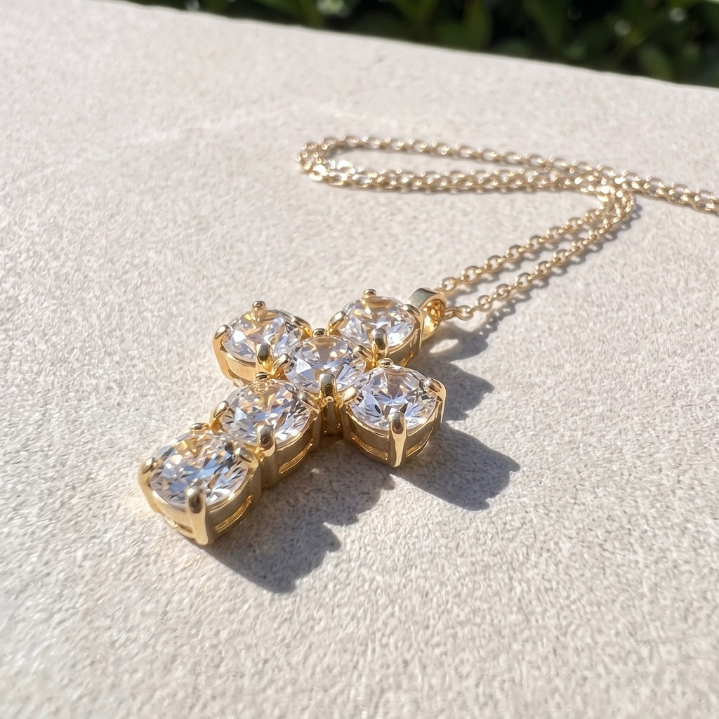 Halskette aus Sterlingsilber 925 mit Kreuzanhänger und Swarovski Kristall „Shimmer Glaze“