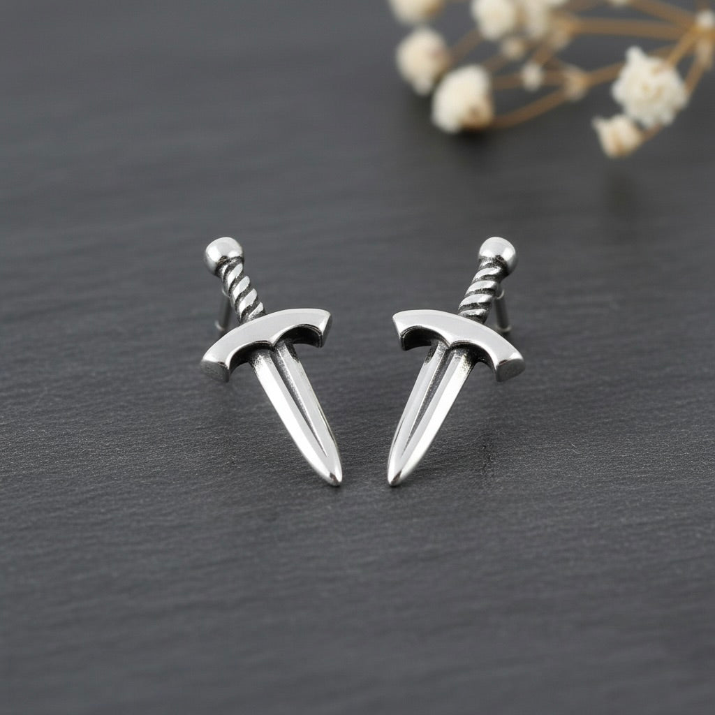 Ohrstecker aus Sterlingsilber 925 „Valour“ (Schwert)