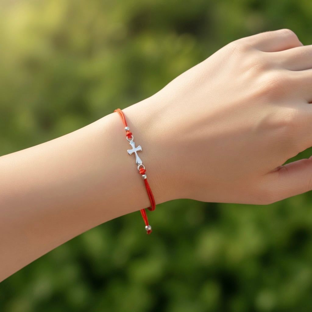 Rotes Armband mit Kreuzanhänger aus Sterlingsilber 925 „Graceful Faith“