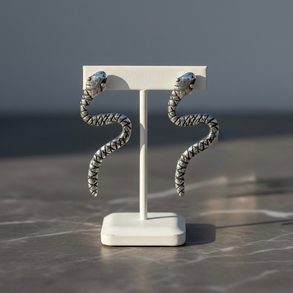 Ohrstecker aus Sterlingsilber 925 „Viper“ Schlangenform