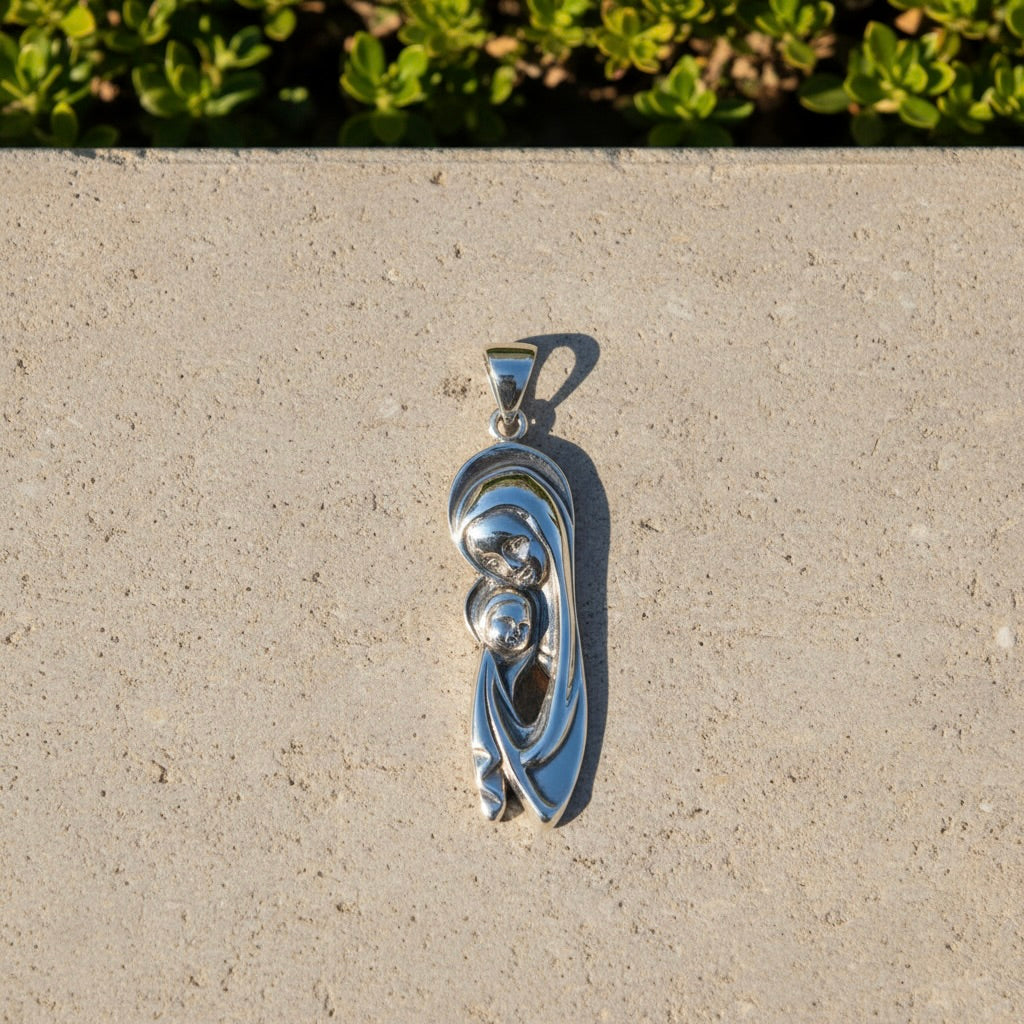 Sterling Silber 925 Marienanhänger „Maria mit Kind“