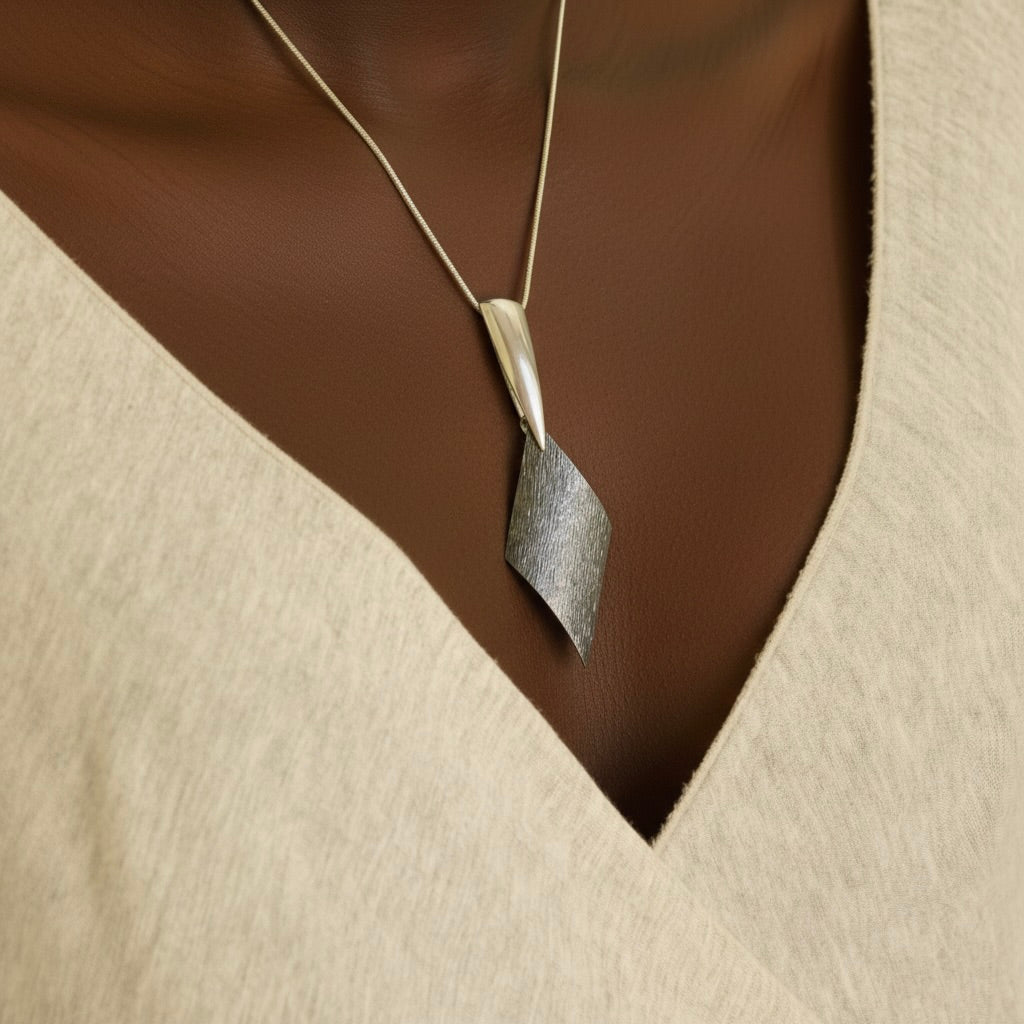 Sterling Silver 925 Textured Diamond Pendant "Callison"