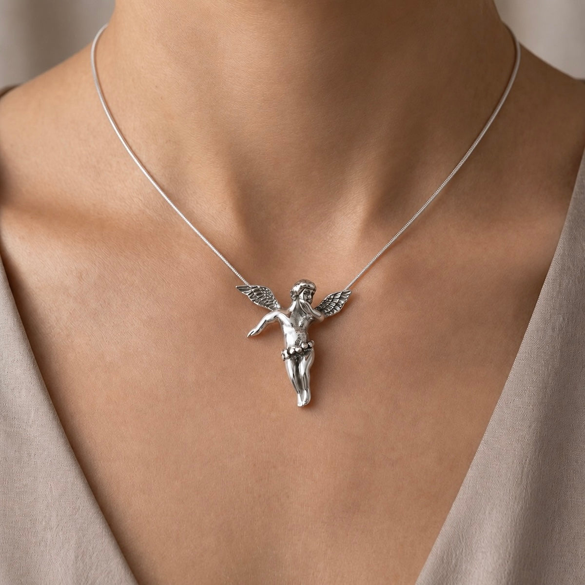 Silber 925 Schutzengel-Anhänger, oxidiert „Tanzende Anmut“